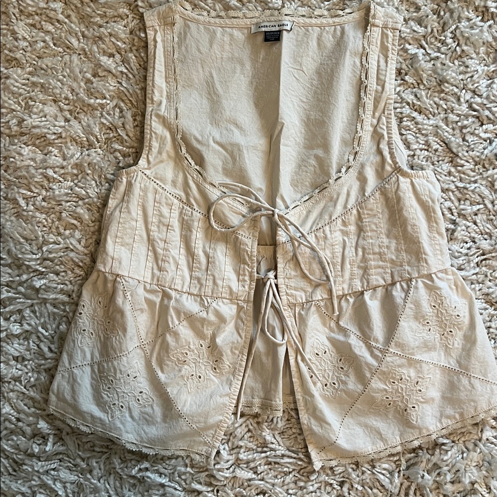 American Eagle tie-front lace embroidered cami top sizeXS